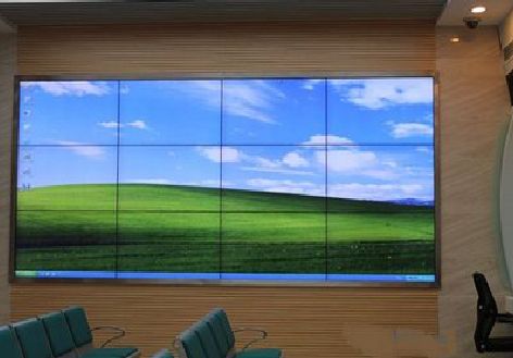 宜良液晶拼接屏的另类用法。